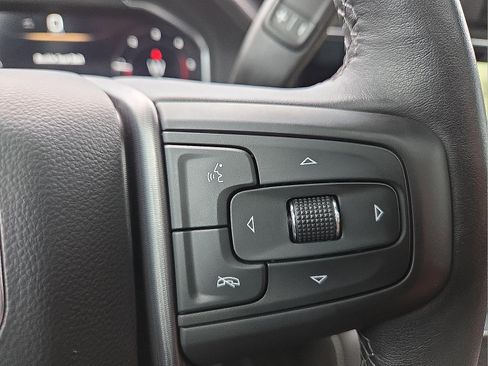 Used 2025 GMC Sierra 2500 Denali Ultimate image 18