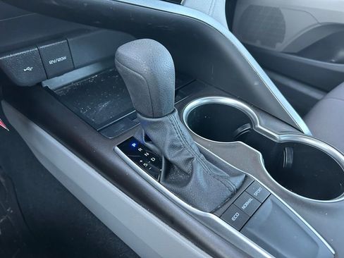 Used 2023 Toyota Camry LE image 27