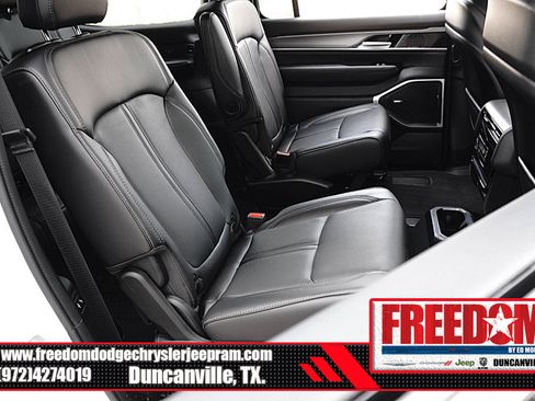 New 2026 Jeep Grand Wagoneer 2WD w/ Premium Group I image 17