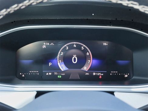 New 2025 Volkswagen Taos SE image 20