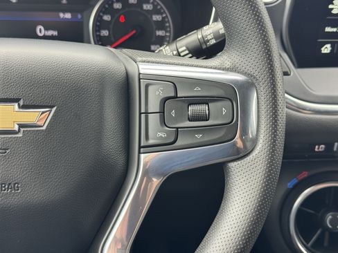 Used 2023 Chevrolet Blazer LT FWD image 30