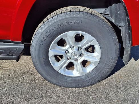 Certified 2021 Toyota 4Runner SR5 image 22