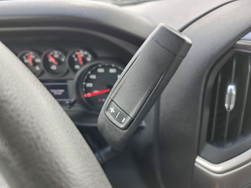 Used 2024 Chevrolet Silverado 1500 Custom image 32