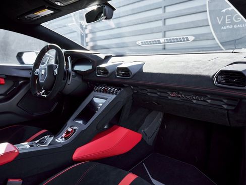 Used 2024 Lamborghini Huracan STO image 43