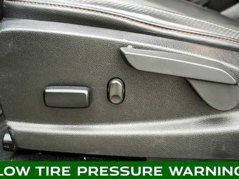 Used 2022 GMC Canyon AT4 image 14