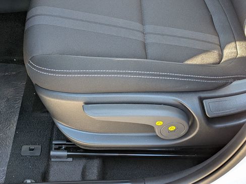 New 2026 Hyundai Venue SEL FWD image 17