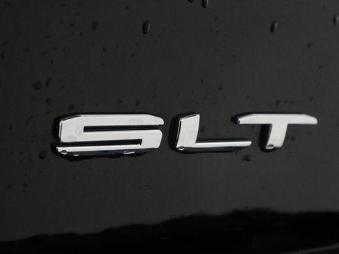 Used 2024 GMC Sierra 1500 SLT w/ SLT Premium Package image 36