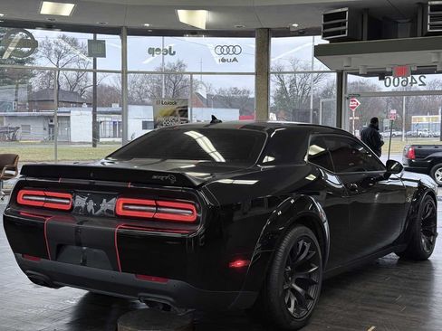 Used 2023 Dodge Challenger SRT Hellcat RWD image 6