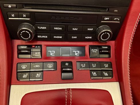 Certified 2022 Porsche 718 Boxster RWD image 25
