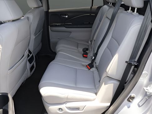 Used 2021 Honda Pilot Special Edition image 12
