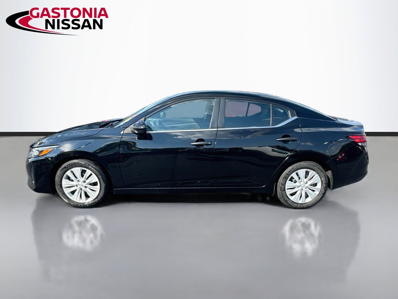 Used 2025 Nissan Sentra S FWD image 5