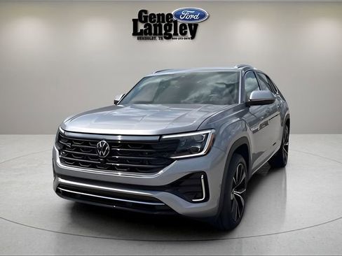 Used 2024 Volkswagen Atlas Cross Sport SEL Premium R-Line AWD/4WD image 4