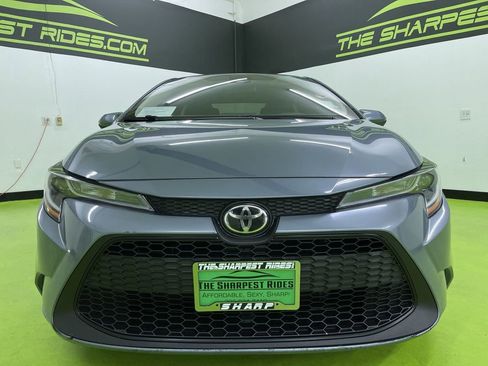 Used 2021 Toyota Corolla LE image 3