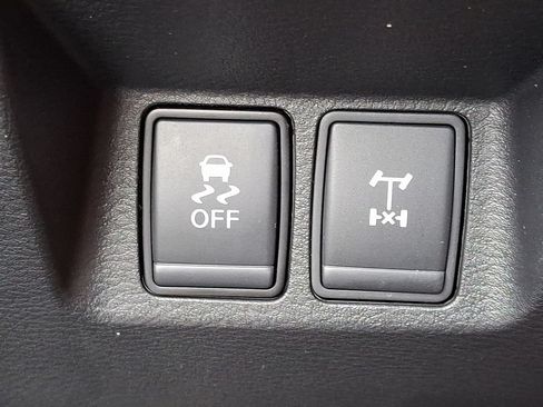Used 2023 Nissan Frontier PRO-4X w/ Pro Convenience Package AWD/4WD image 25