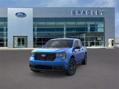 New 2025 Ford Maverick XLT image 2