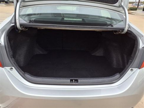 Used 2019 Toyota Corolla SE image 20