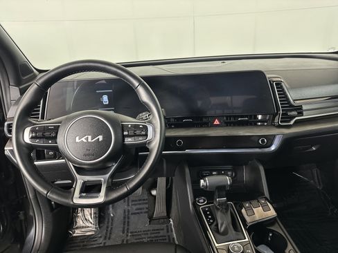 Used 2024 Kia Sportage X-Line w/ X-Line Premium Package image 3
