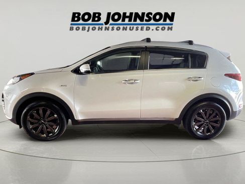 Used 2019 Kia Sportage EX w/ EX Sport Appearance Package AWD/4WD image 4