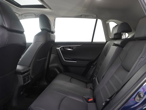 Used 2025 Toyota RAV4 Limited image 18