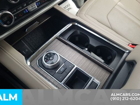 Used 2024 Ford Expedition Max Limited image 27