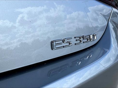 New 2025 Lexus ES 350 w/ Premium Package image 7