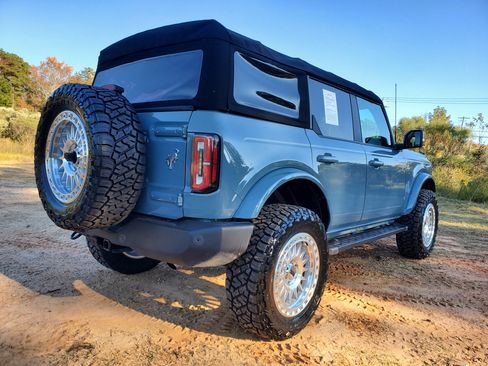 Used 2021 Ford Bronco Outer Banks image 15