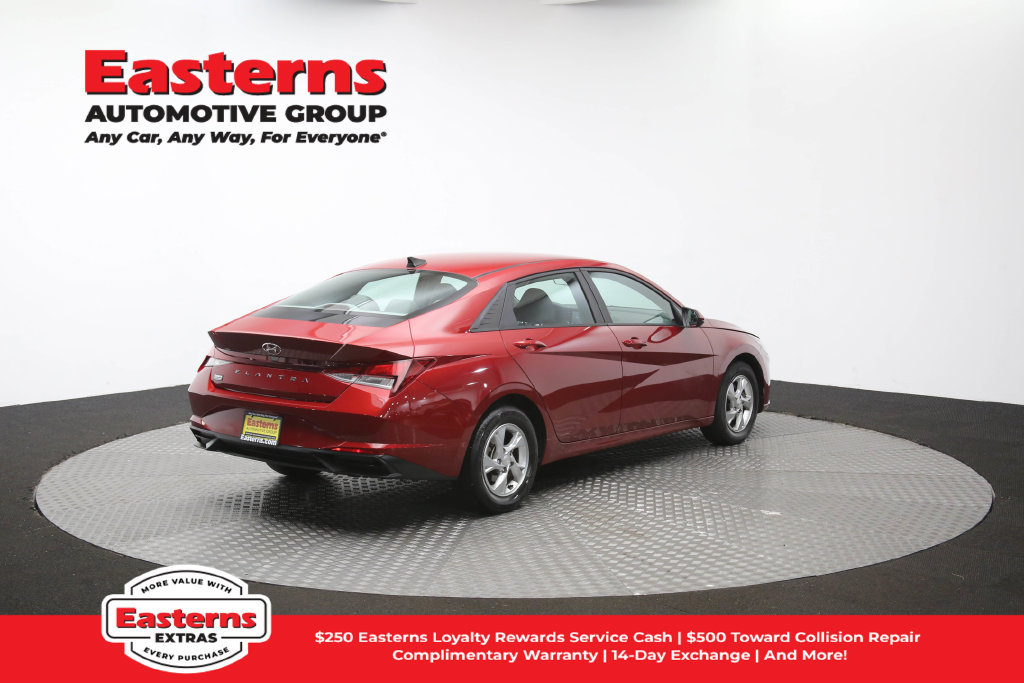 Used 2023 Hyundai Elantra SE w/ Cargo Package FWD image 41