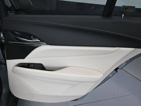 Used 2023 Cadillac CT4 Premium Luxury RWD image 31