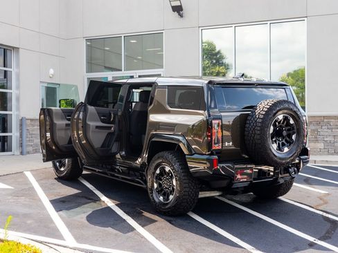 Used 2025 GMC Hummer EV 2X w/ Extreme Off-Road Package AWD/4WD image 20