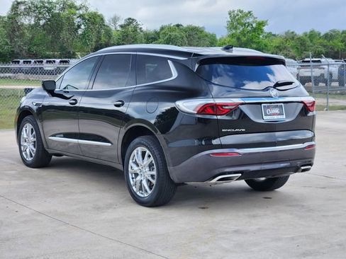 Certified 2023 Buick Enclave Essence w/ Experience Buick Package FWD image 5
