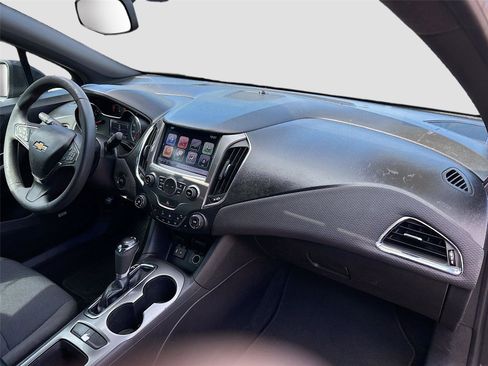 Used 2017 Chevrolet Cruze LT w/ Sun And Sound Package image 30