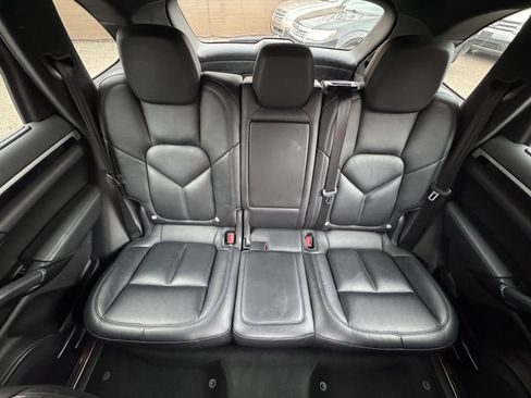 Used 2016 Porsche Cayenne w/ Premium Package Plus image 8