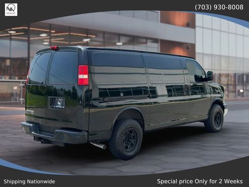 Used 2015 Chevrolet Express 2500 w/ Chrome Appearance Package RWD image 8