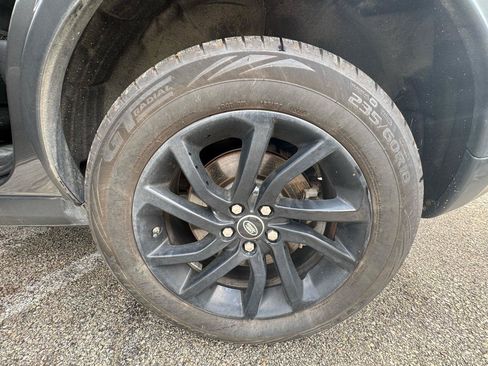 Used 2018 Land Rover Discovery Sport HSE AWD/4WD image 22