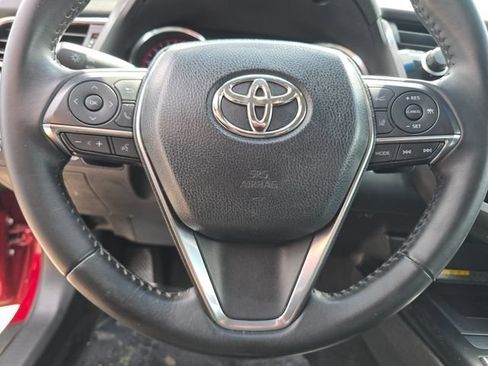 Used 2018 Toyota Camry XSE FWD image 36