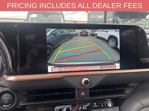 Used 2026 Toyota Crown AWD/4WD image 5