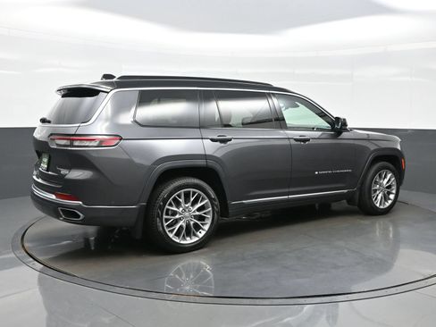 Used 2025 Jeep Grand Cherokee L Summit w/ MOPAR Finishing Package AWD/4WD image 8