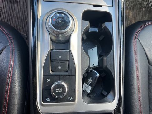 Used 2024 Ford Explorer ST-Line w/ Class IV Trailer Tow Package image 30