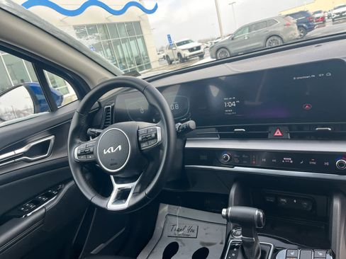 Used 2024 Kia Sportage EX image 47