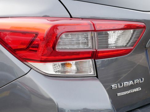 Used 2023 Subaru Crosstrek 2.0i Premium image 17