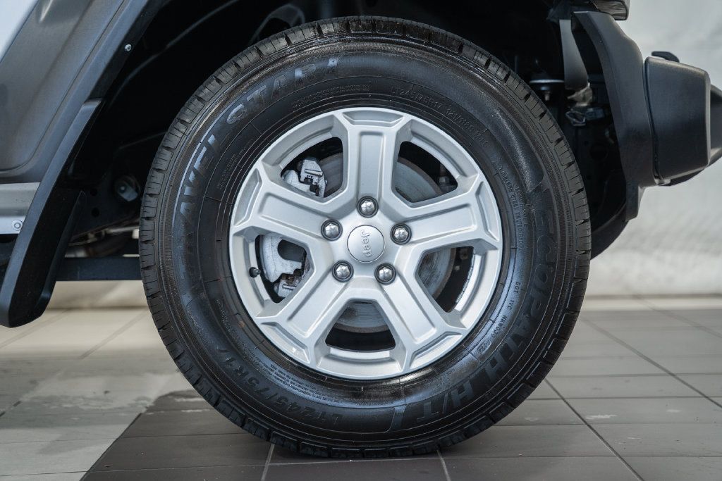 Used 2022 Jeep Wrangler Unlimited Sport AWD/4WD image 18