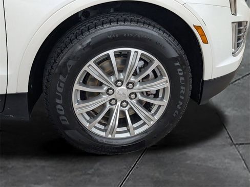 Used 2019 Cadillac XT5 Luxury image 11