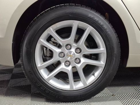 Used 2015 Chevrolet Malibu LT w/ Power Convenience Package image 24