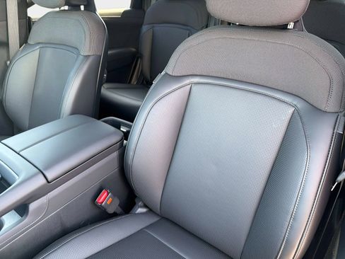 New 2027 Kia Telluride S image 18