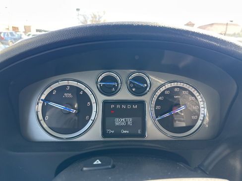 Used 2013 Cadillac Escalade Luxury image 11