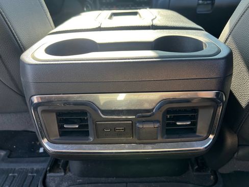 Used 2022 GMC Sierra 2500 Denali AWD/4WD image 15