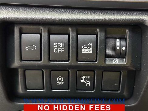 Used 2024 Subaru Forester Premium AWD/4WD image 34