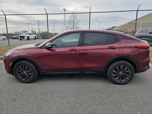 Used 2025 Buick Envista Sport Touring w/ Convenience I Package image 3