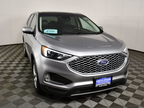 Used 2024 Ford Edge SEL w/ Convenience Package AWD/4WD image 3