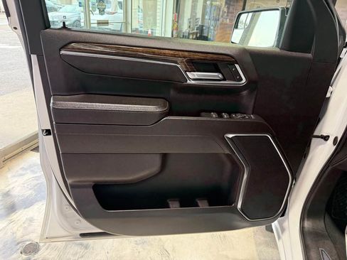 Used 2024 GMC Sierra 1500 SLE image 27